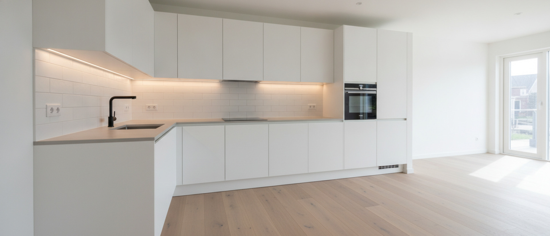Complete keuken plaatsing van ontwerp tot gebruiksklare keuken