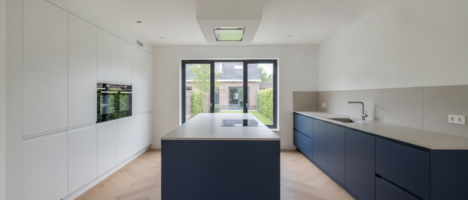 Keuken plaatsen bij verbouwing met een strakke planning